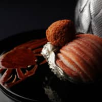 Perfectly presented: Seiji Yamamoto\'s elegant seiko gani (snow crab). | GODA MASAHIRO / ASIA\'S 50 BEST RESTAURANTS
