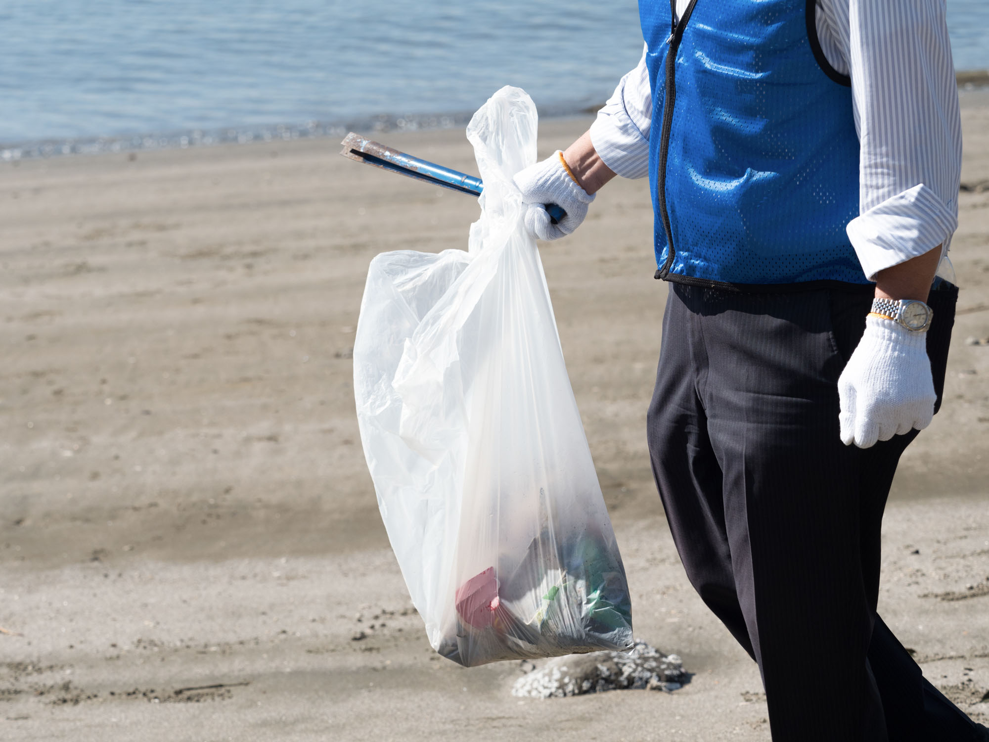 Talking trash: An organization that promotes litter collection as a sport has overseen 639 events nationwide comprising 76,000 participants. | GETTY IMAGES
