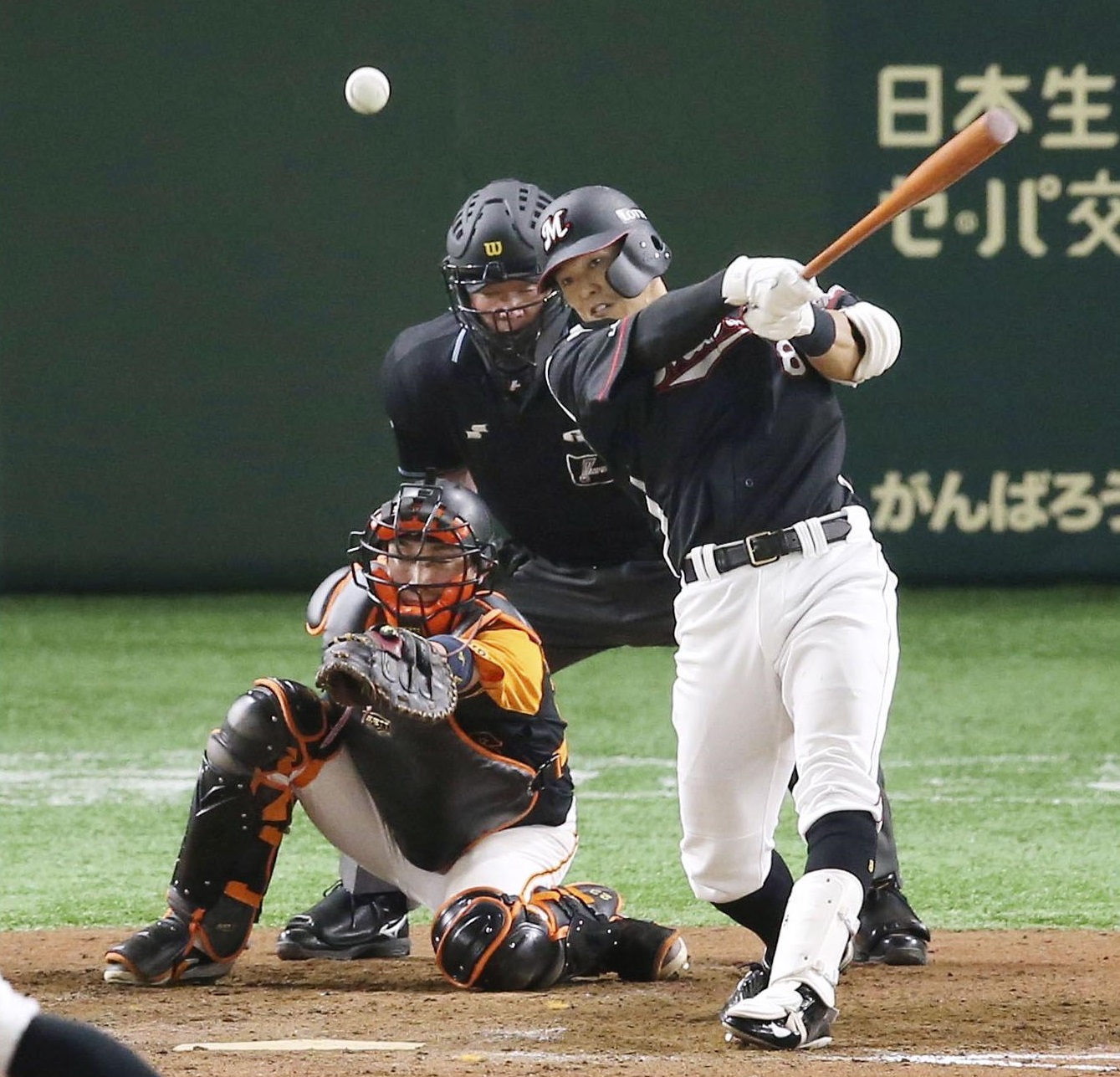 Marines rally past Giants in ninth