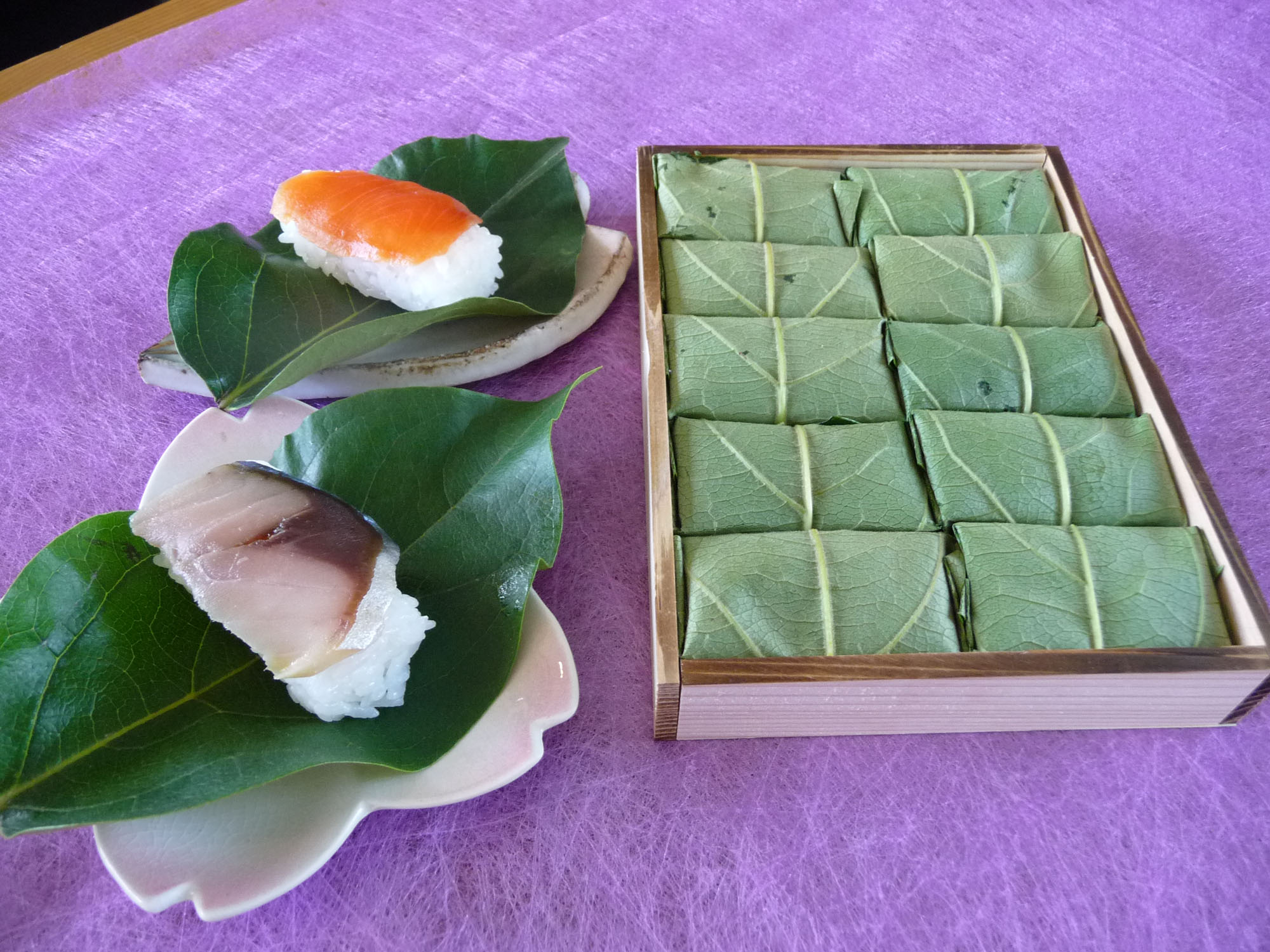 Kakinohasushi from Yoshino, Nara Prefecture | YOSHINOYAMA TOURIST ASSOCIATION