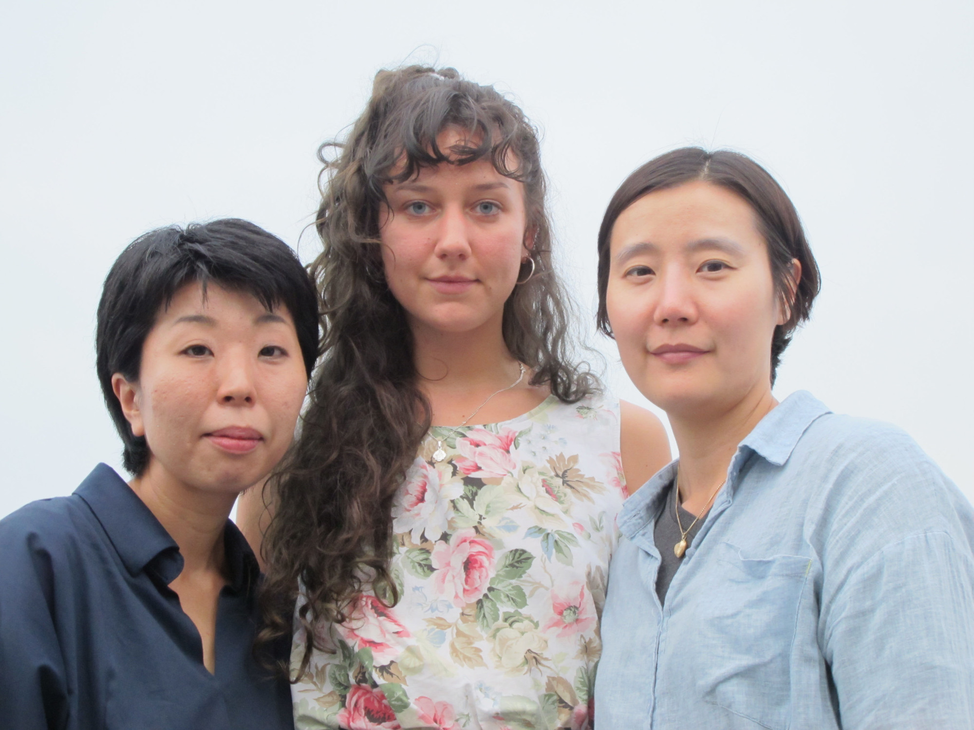 Internationally minded: (From left) Izumi Sayama, Isabella Olechowski and Hyeyoung Kim star in Oriza Hirata's multilingual play 'In the Heart of a Forest.' | NOBUKO TAKANA