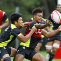 The Brave Blossoms\' Kotaro Matsushima (right) participates in a national team training camp on July 16 in Miyazaki. | KYODO