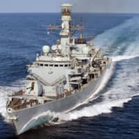 This 2015 photo released by the Ministry of Defense in London on Monday shows Britain\'s HMS Kent as the Type 23 frigate carries out duties off the coast of Djibouti. The HMS Kent left Portsmouth Naval Base on Monday to take over duties in the Strait of Hormuz from Type 45 defender HMS Duncan. | CROWN COPYRIGHT 2015 / MOD / VIA AFP-JIJI