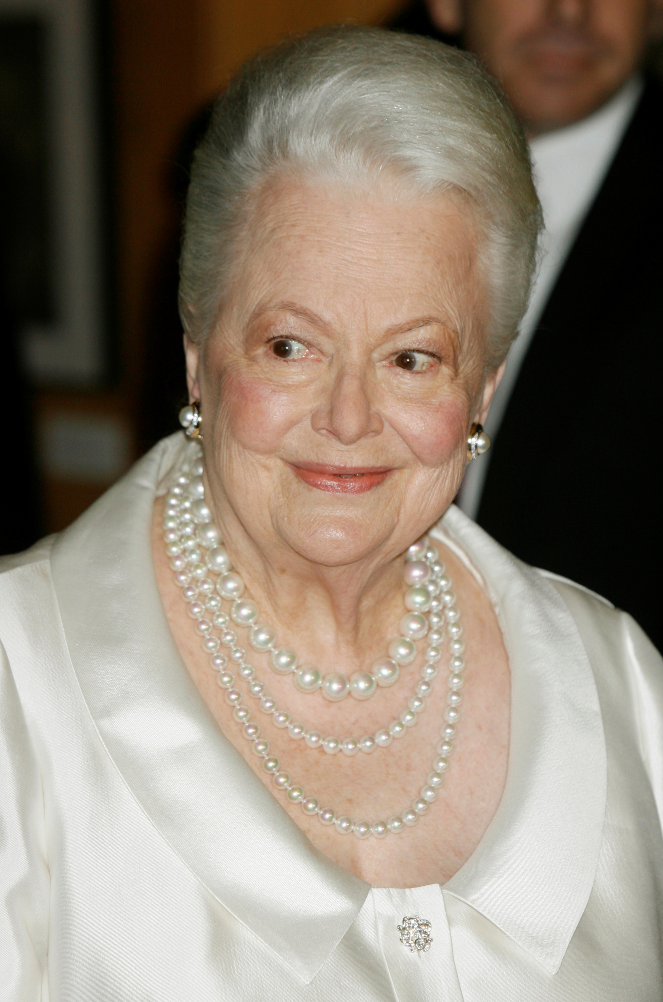 Dior outfits of Hollywood legend Olivia de Havilland, 103, up for ...