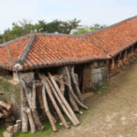 Bring on the heat: Omine and his sons share this nine-chambered climbing kiln, named the Yuntanza-gama, with potters from other studios in the village. | KENGO TARUMI