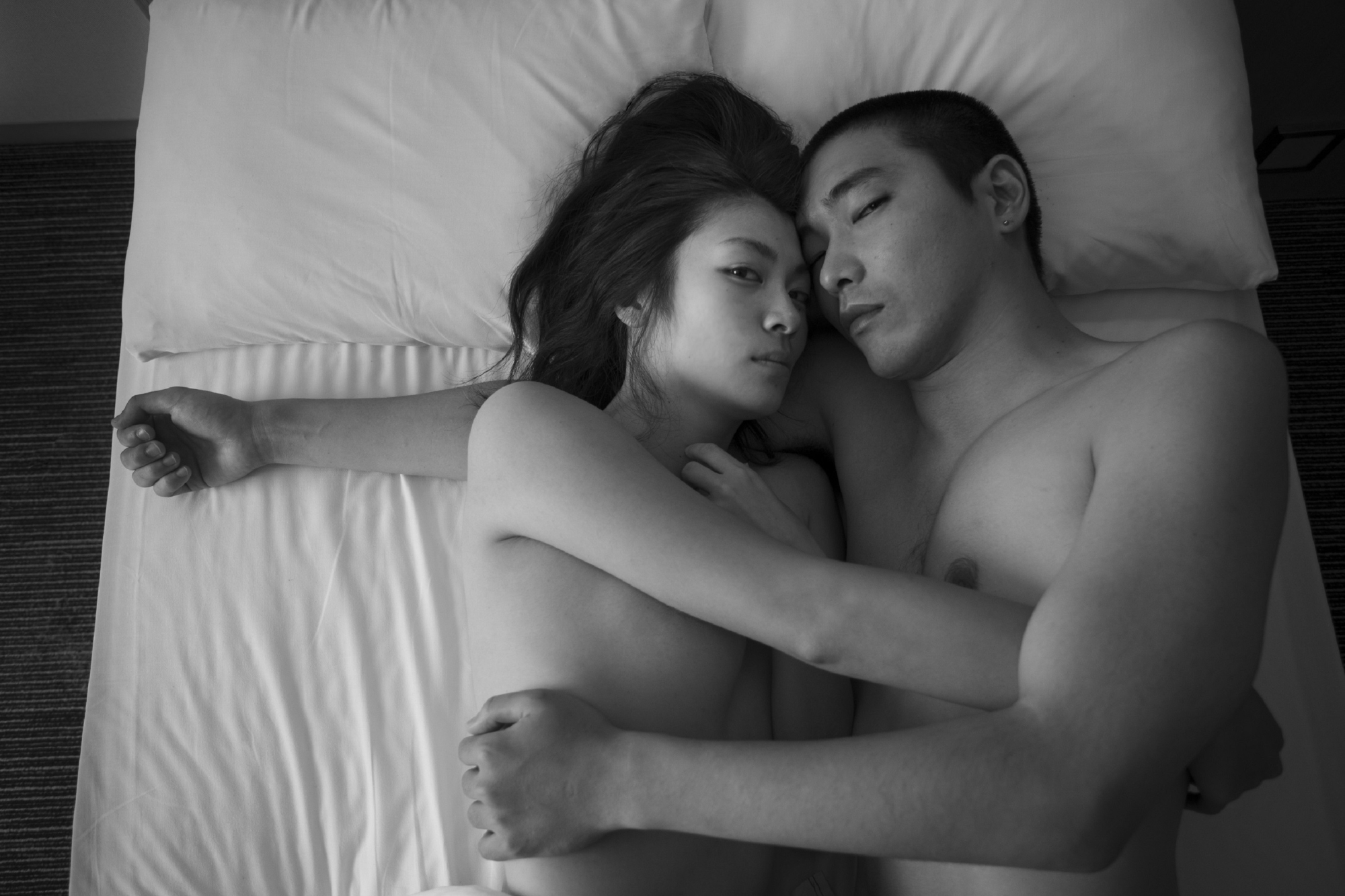 Kissing cousins: Naoko (left) and Kenji embark on a five-day fling in Haruhiko Arai's 'It Feels So Good,' throwing taboo and caution to the wind. | &#169; 2019 'IT FEELS SO GOOD' FILM PARTNERS