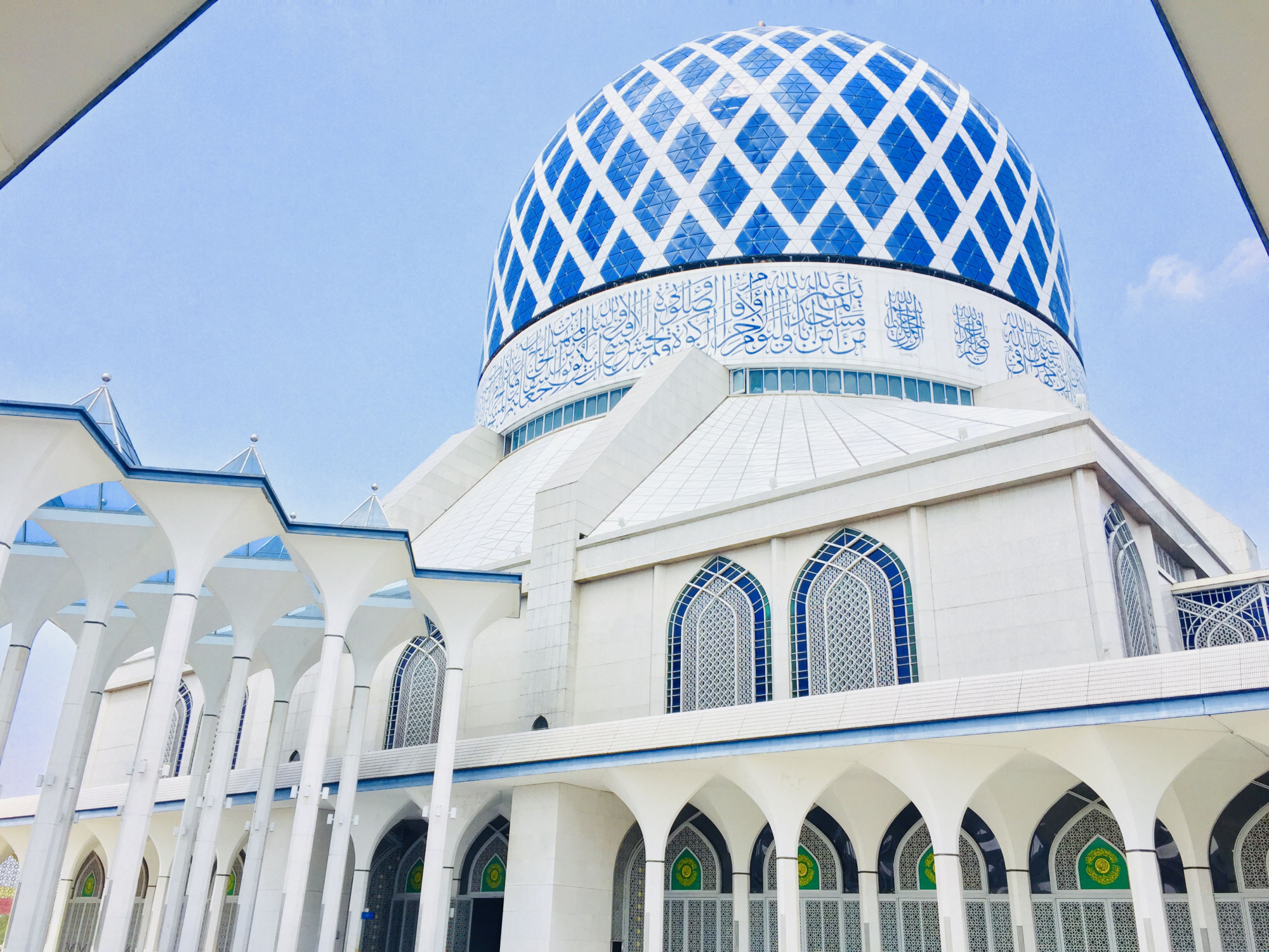 The Blue Mosque, located in Selangor's capital city of Shah Alam, has an enormous blue and silver dome and is the largest religious dome in the world. tourism selangor