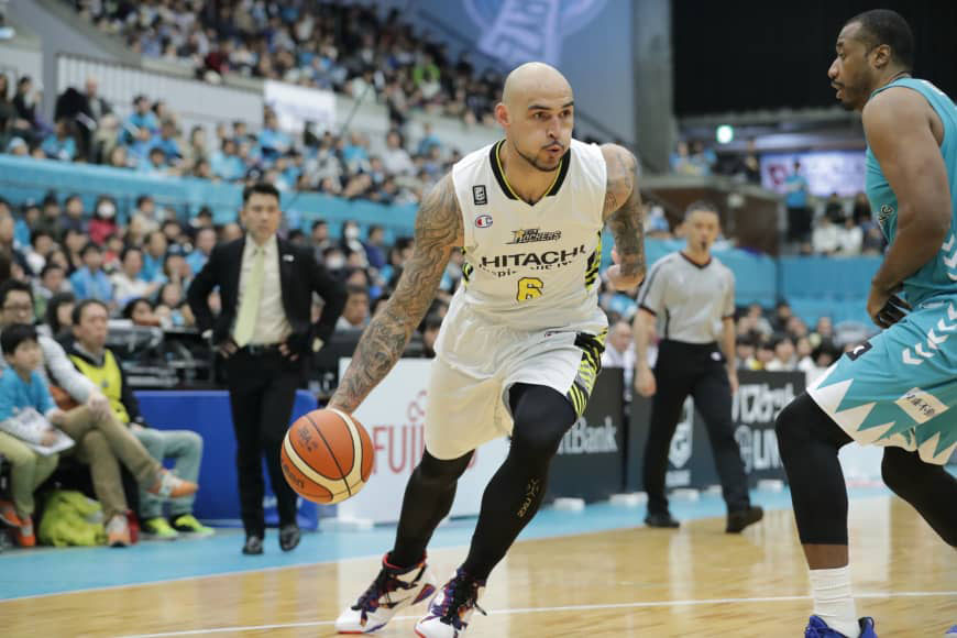 Robert sacre on sale