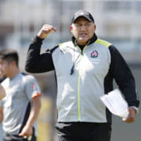 Japan head coach Jamie Joseph gives instructions to his players in practice on April 15 in Urayasu, Chiba Prefecture. | KYODO