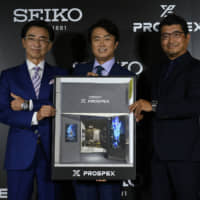(From left) Seiko CEO Shinji Hattori, actor Ken Ishiguro and designer Ken  Okuyama introduce the new store specializing in Seiko Prospex watches &#8212; the same watches they wore during a press event on Aug. 1. | YOSHIAKI MIURA
