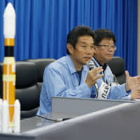 Atsutoshi Tamura, vice chief of Mitsubishi Heavy Industries Ltd.\'s space operations, speaks at a news conference at the Tanegashima Space Center in Kagoshima Prefecture on Sept. 11 after a fire prompted the cancellation of a rocket launch. | ??