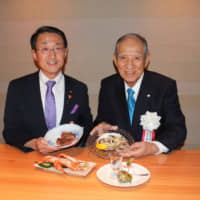 Ties with Fujiya Co. saw the launch of Tottori Wagyu Daisen Fujiya Shinsaibashi Honten. | MASAAKI KAMEDA 