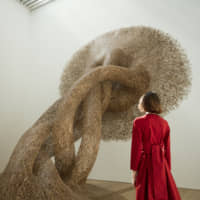 For the OMM\'s inaugural exhibition, Japanese bamboo artist Tanabe Chikuunsai IV created his largest installation piece yet. | © MURATHAN OZBEK
