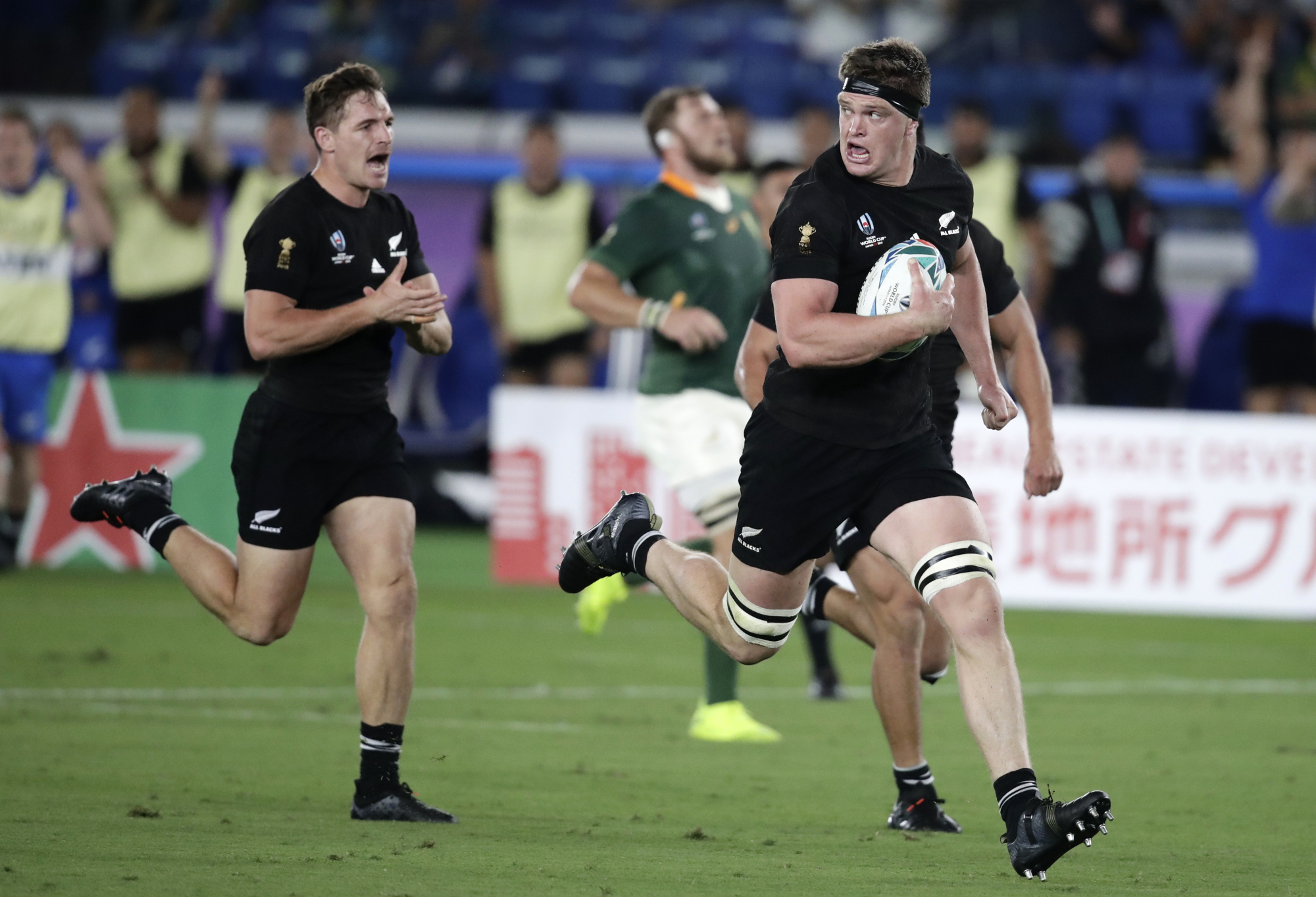 All Blacks deliver clear message with methodical victory over Springboks