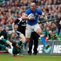 Italy\'s Sergio Parisse, shown in a file photo, thinks Italy\'s dream of getting out of the group stage in his World Cup swansong is achievable. | REUTERS