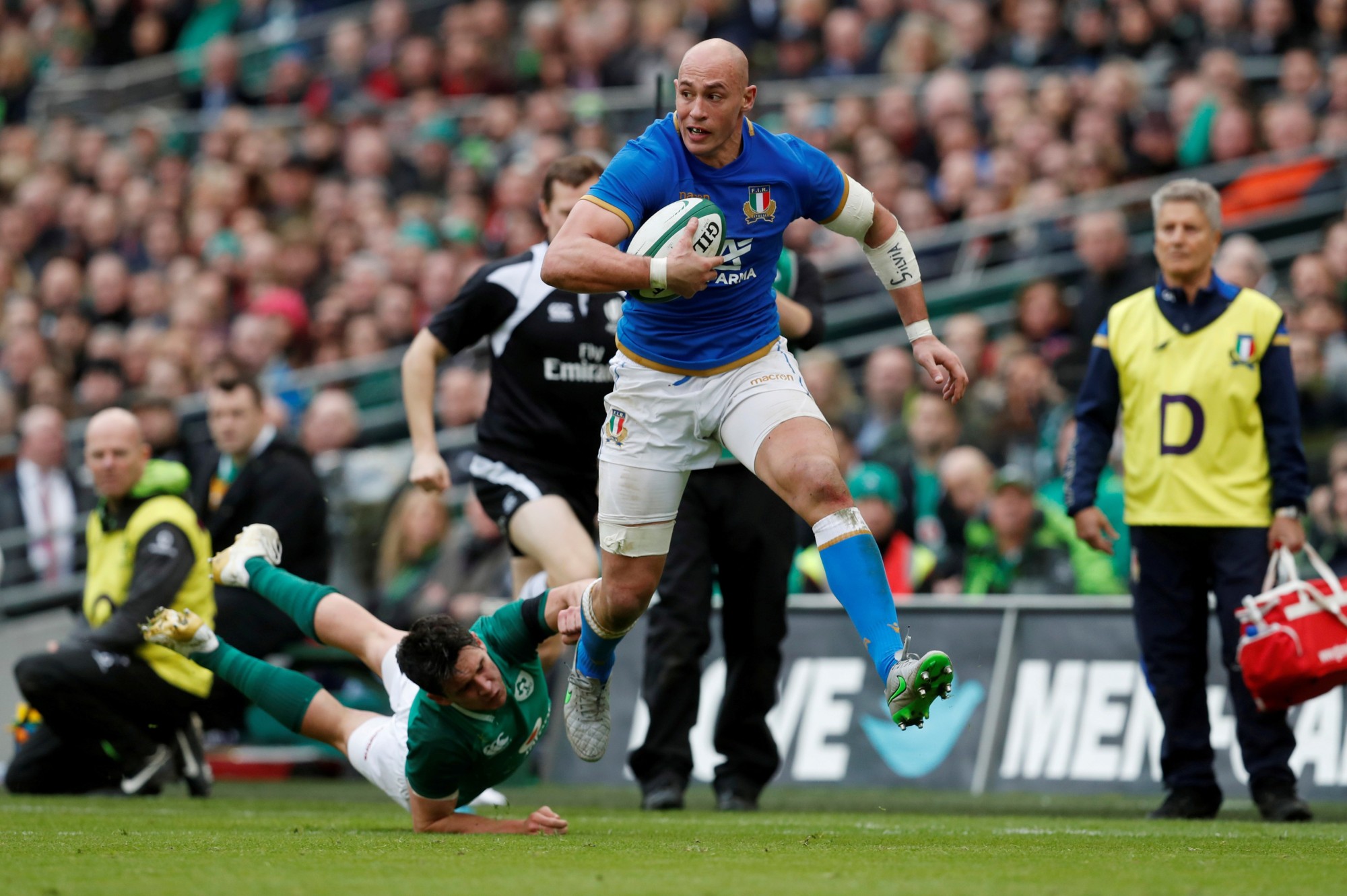 Italy's Sergio Parisse, shown in a file photo, thinks Italy's dream of getting out of the group stage in his World Cup swansong is achievable. | REUTERS