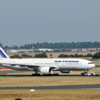 A Boeing 777 F-GSPQ belonging to Air France | UNIVERSAL IMAGES GROUP VIA GETTY
