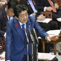 Prime Minister Shinzo Abe will not visit Yasukuni shrine in Tokyo during its autumn festival, which starts Thursday, according to sources. | KYODO