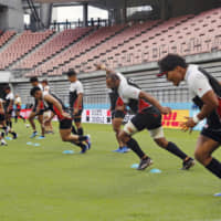 Japan\'s players train during the team\'s captain\'s run on Friday at City of Toyota Stadium. | KYODO