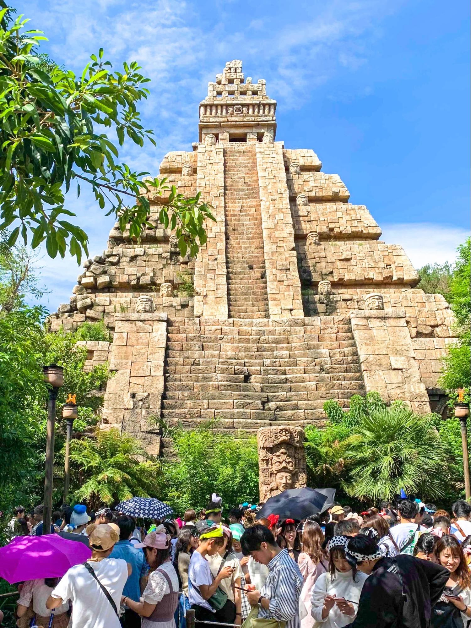 People line up for the Indiana Jones ride | CARISSA SHALE