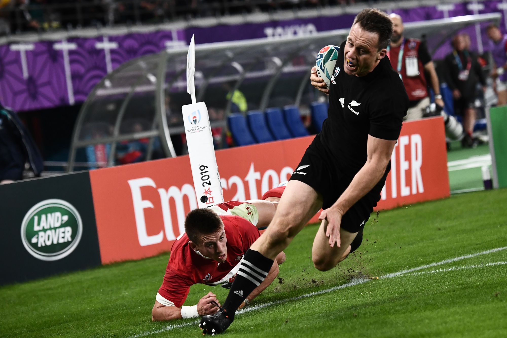 New Zealand hammers Wales in bronze-medal match
