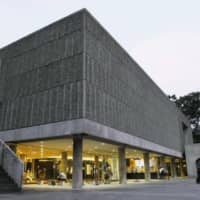The government is working on a law designed to draw more tourists to cultural facilities like the National Museum of Western Art in Tokyo\'s Ueno Park. | KYODO