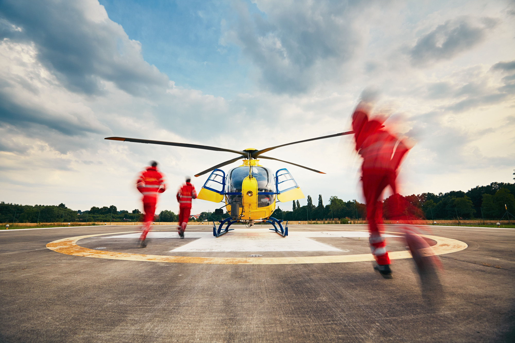 Operations from the air allow medical and search and rescue personnel to get to the scene quickly, with supplies and other assistance following on seamlessly. | GETTY IMAGES
