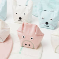 Tupera Tupera\'s Air Pig and Air Bear bags are available at the Roppongi Hills Art &amp; Design  Store in Tokyo, Merry-go-round in Kyoto and the Museum of Art, Kochi \"Tupera Tupera Exhibition\" pop-up store. | SATOKO KAWASAKI