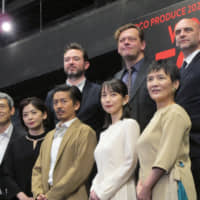 Crossing borders: \"Fortune\" marks a collaboration between three British dramatists (back row, left to right) Paul Wills, Simon Stephens and Sean Holmes, and a Japanese cast starring (front row, left to right) Shingo Tsurumi, Tomoko Tabata, Go Morita, Riho Yoshioka and Toshie Negishi. | NOBUKO TANAKA
