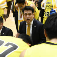 Coach Tsutomu Isa has guided the Sunrockers to a 17-9 record through Sunday. | B. LEAGUE