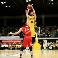 Ryan Kelly, a former Los Angeles Lakers forward, gives the Sunrockers a consistent scoring presence on the perimeter. | B. LEAGUE