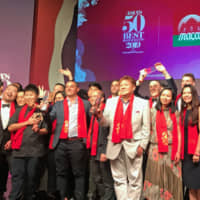 Restaurateurs assemble: Winning chefs take to the stage for the seventh Asia\'s 50 Best Restaurants award. | ROBBIE SWINNERTON