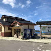 This roadside station in Esashi, Hokkaido, may be the smallest michi no eki in Japan, according to Yukikatsu Moriya. | COURTESY OF ZENRIN