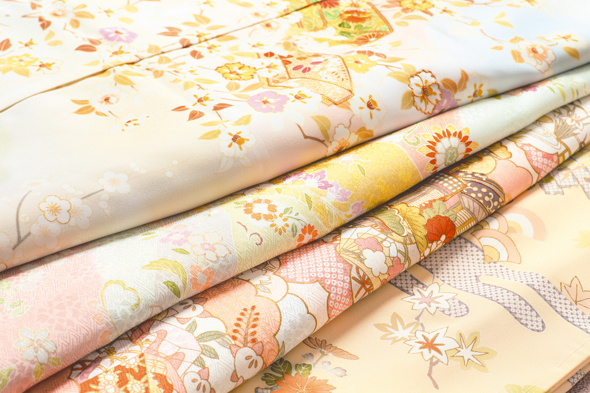 Kyotango is the birthplace of Tango <em>chirimen</em> (crepe) fabric. | KYOTANGO CITY TOURISM ASSOCIATION