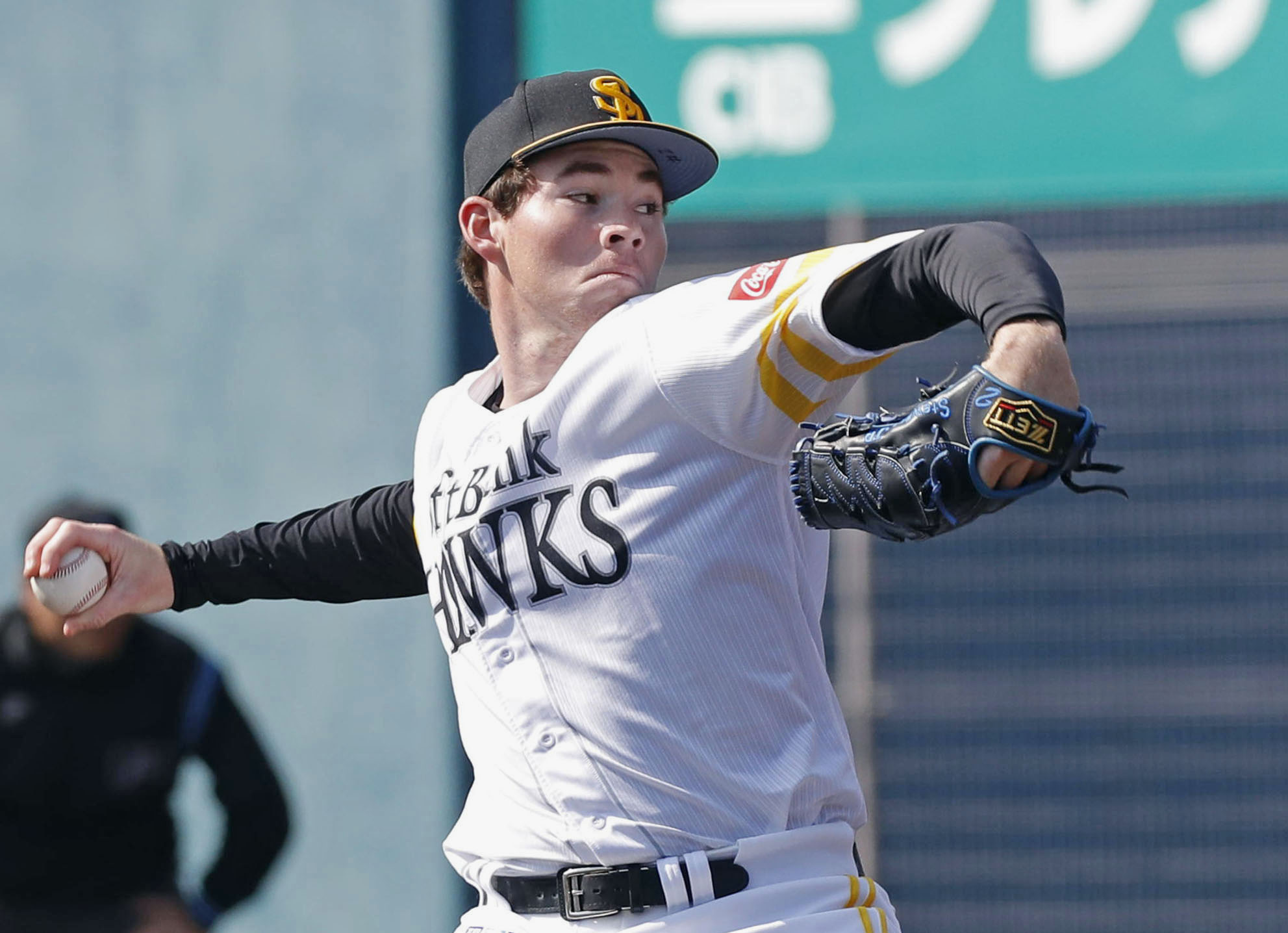 I Feel Like A Trailblazer': Carter Stewart Adapts To Life In Japan —  College Baseball, MLB Draft, Prospects - Baseball America