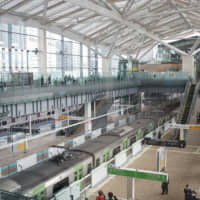 Takanawa Gateway Station, the first addition to Tokyo\'s Yamanote Line since 1971, is shown to the media Monday ahead of its official opening on Saturday. | RYUSEI TAKAHASHI