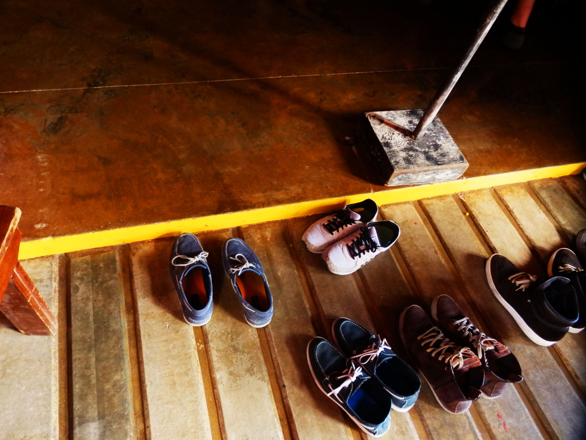 Born temple shoes discount