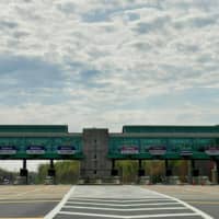 Empty toll booths are seen on New Jersey Turnpike/I 95, one of the busiest highway in the United States, on Tuesday in New Jersey. | AFP-JIJI