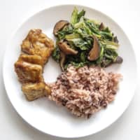 Dried and true recipe: This vegetarian trio utilizes several shelf-stable Japanese ingredients for a hearty meal packed with flavor. | MAKIKO ITOH
