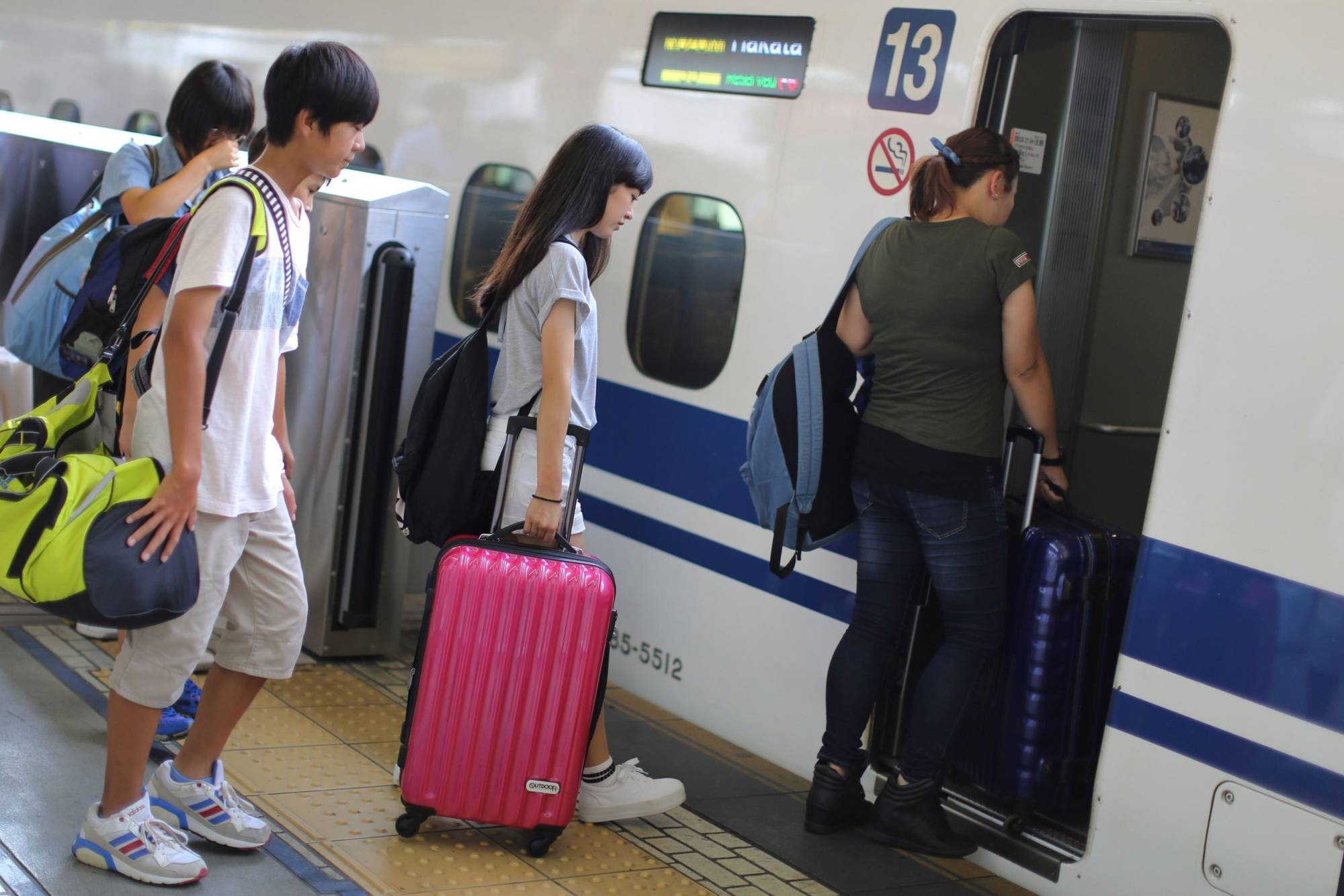 Extra large 2025 luggage
