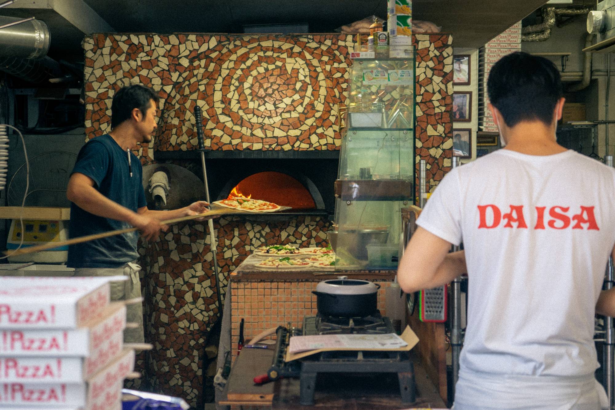 World pizza champion: Pizzeria e Trattoria da Isa is Tabelog’s top-ranked pizza restaurant in Tokyo, and has the international acclaim to match. | Oscar Boyd 