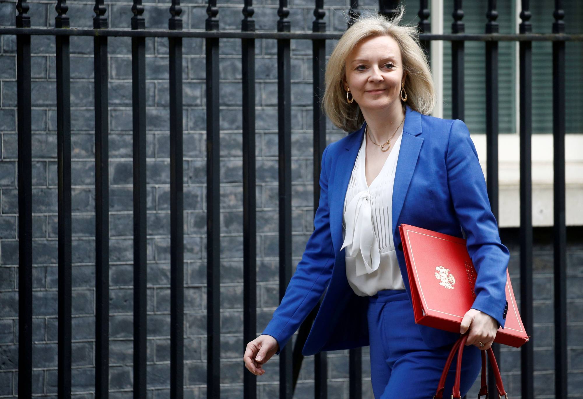 U.K. Secretary of State for International Trade Liz Truss will begin talks with Foreign Minister Toshimitsu Motegi on Tuesday. | REUTERS
