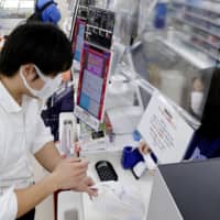 Convenience store sales in May fell 10 percent from a year earlier amid the COVID-19 pandemic. | KYODO

