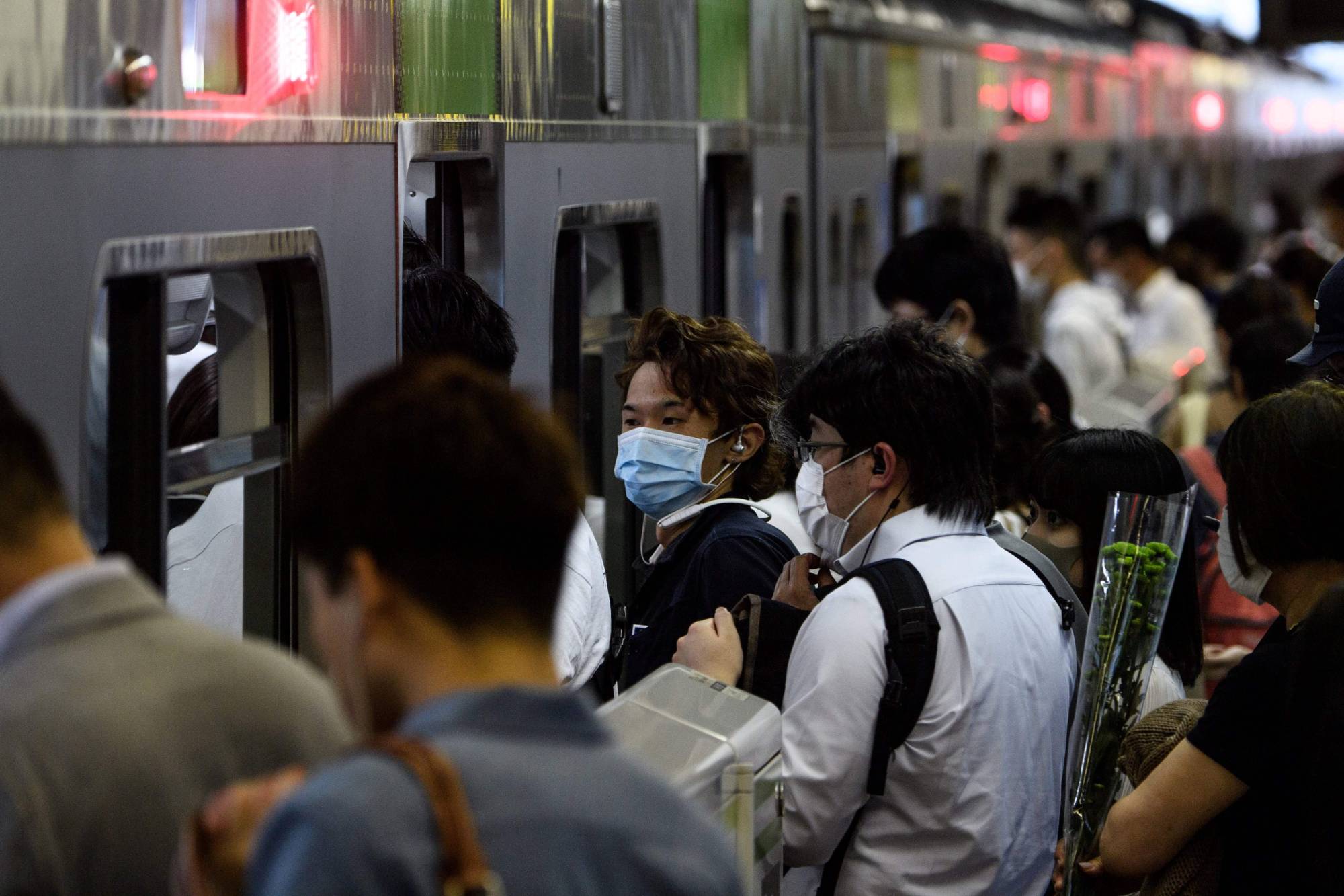 Tokyo Area Population Shrinks for First Time