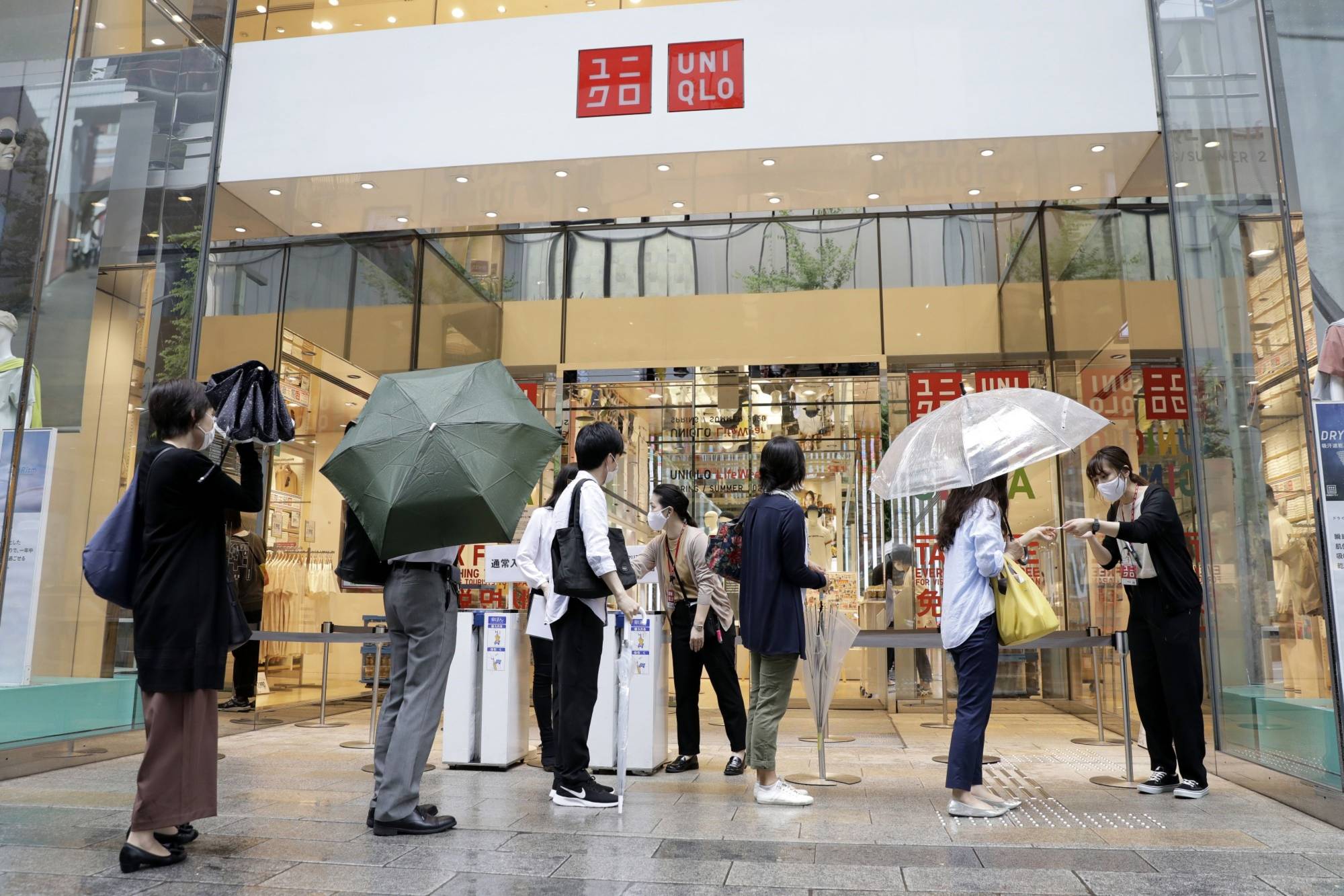 Fast Retailing Cautions About COVID19 Uncertainty Ahead for Uniqlo