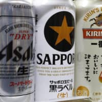 The coronavirus pandemic has dampened restaurant demand for beer, pushing down sales by all four major Japanese brewers during the first half this year. | KYODO