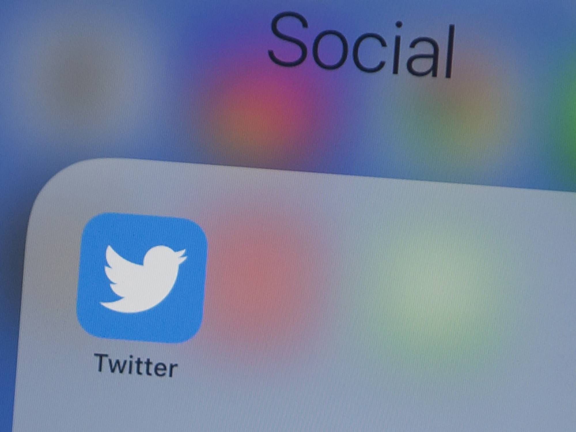 The official Twitter accounts of Apple, Elon Musk, Jeff Bezos and others were hijacked on Wednesday by scammers trying to dupe people into sending them bitcoin. | AFP-JIJI