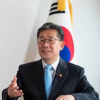 South Korean Culture Minister Park Yang-woo has warned Japan that South Korea is ready to build a regional coalition to pressure Tokyo over its past colonial behavior. | BLOOMBERG