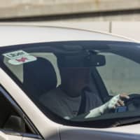 Uber Technologies Inc. and Lyft Inc. drivers in New York have won the right to immediately receive unemployment insurance benefits. | BLOOMBERG