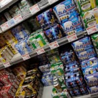 Revenue from beer and beer-like beverages by the big four brewers — Asahi, Kirin, Suntory and Sapporo — all fell in the first half from a year earlier. | REUTERS